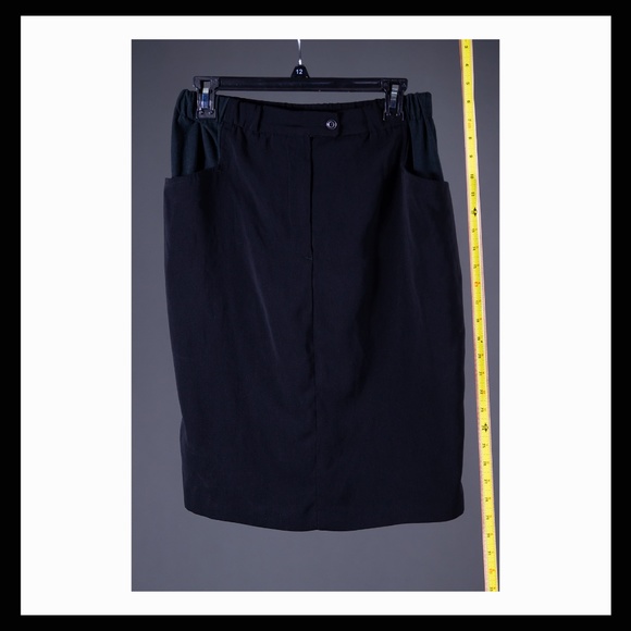 Navy Skirt with pockets - TODAY - Picture 1 of 2